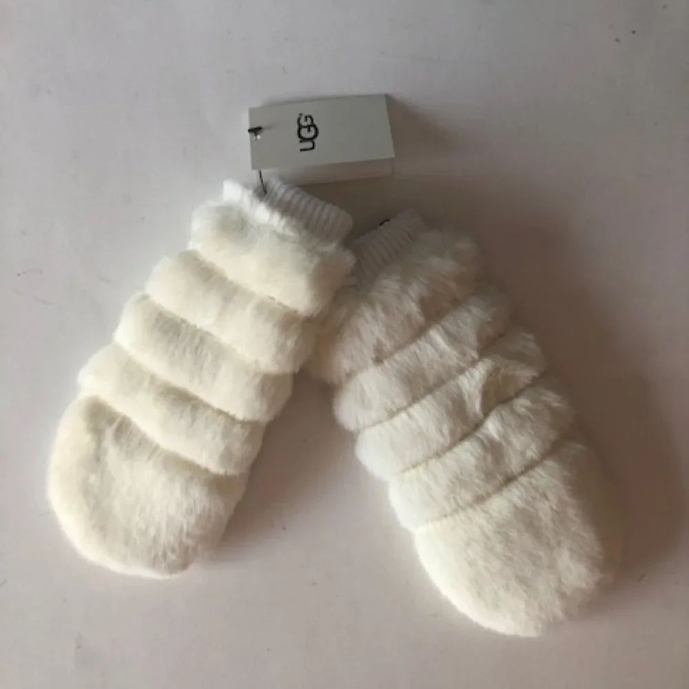 UGG Faux Fur Mittens. NWT. Size: Small/Medium